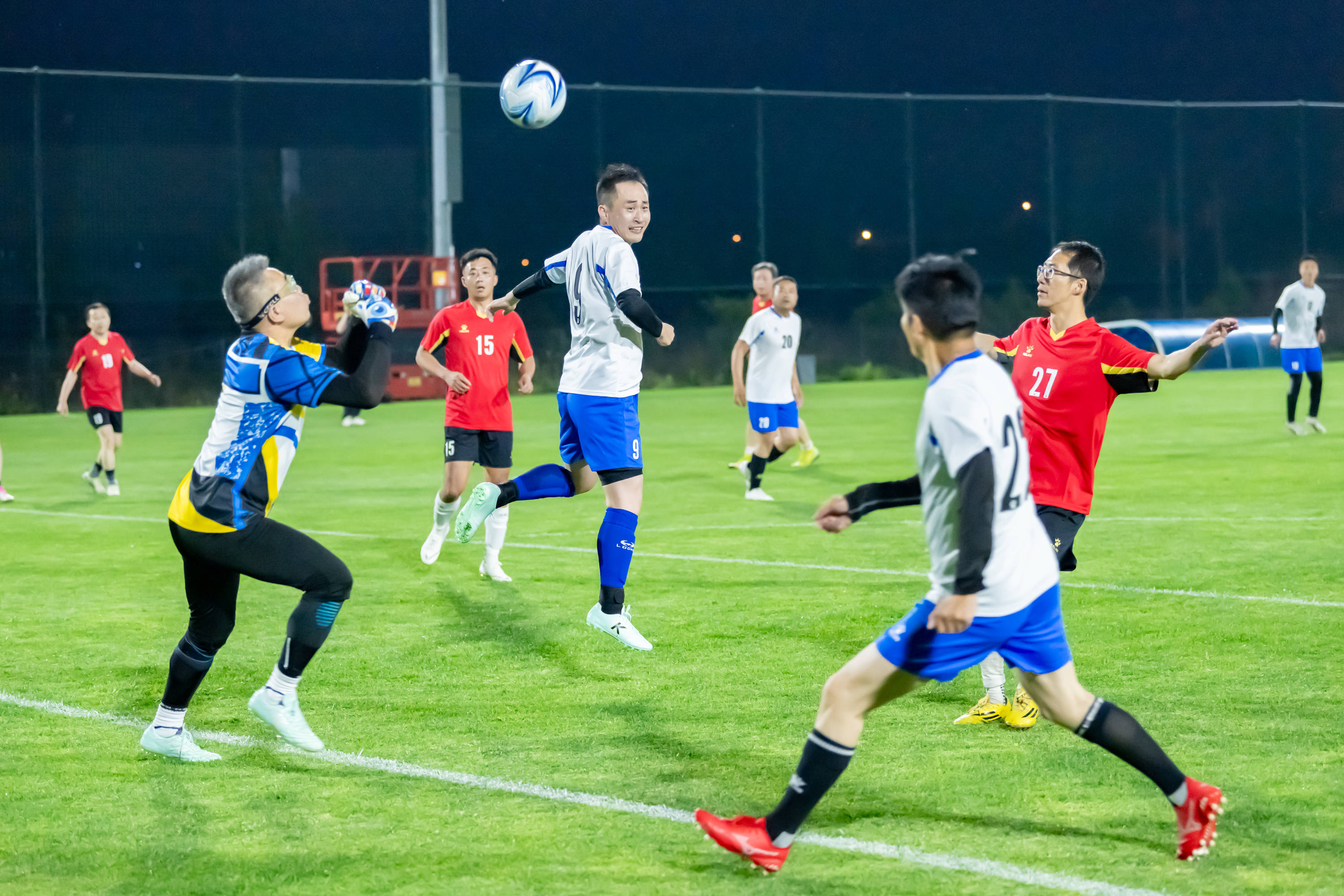 与续约的猜 与续约的猜